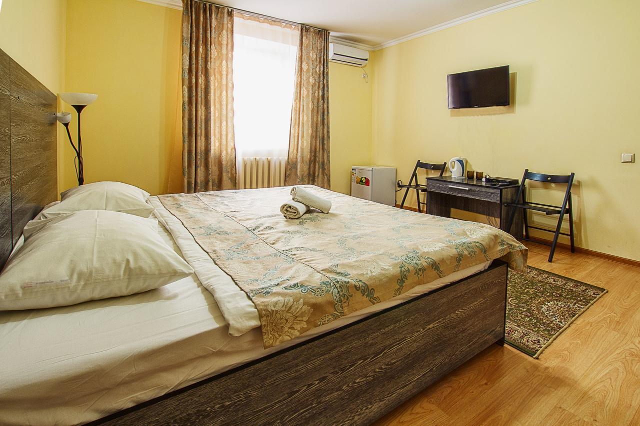 Bereket Hotel Astana Exterior photo